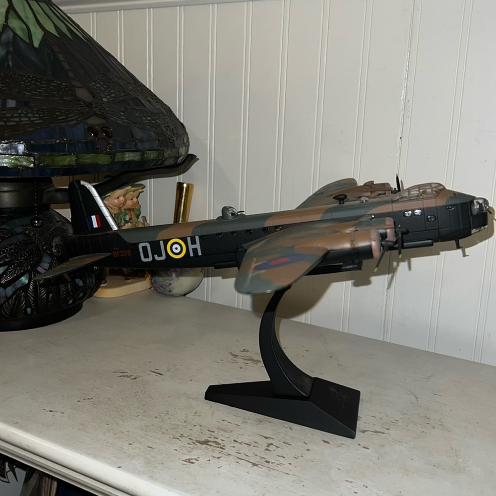 Corgi short stirling plane 1:72 bomber